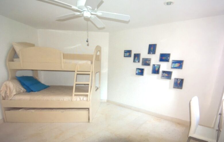 Pacific Paradise - Ixtapa de Azueta, Mexico