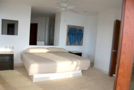 Pacific Paradise - Ixtapa de Azueta, Mexico