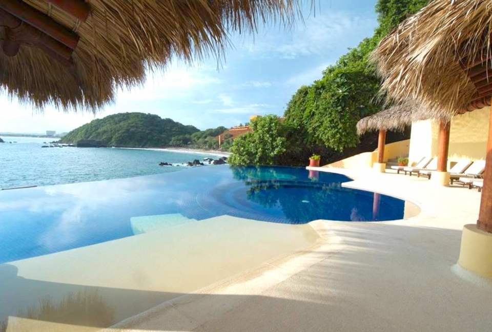 Pacific Paradise - Ixtapa de Azueta, Mexico