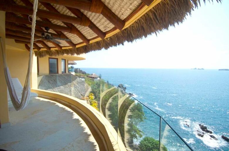 Pacific Paradise - Ixtapa de Azueta, Mexico