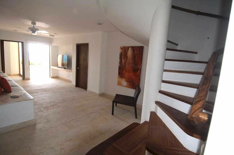 Pacific Paradise - Ixtapa de Azueta, Mexico