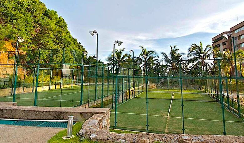 Pacific Paradise - Ixtapa de Azueta, Mexico