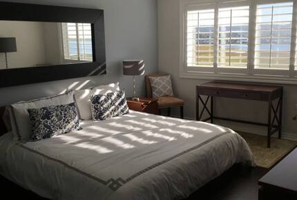 Crown Point Residence- Pacific Beach - San Diego, California