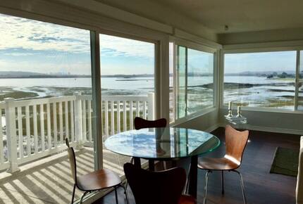 Crown Point Residence- Pacific Beach - San Diego, California