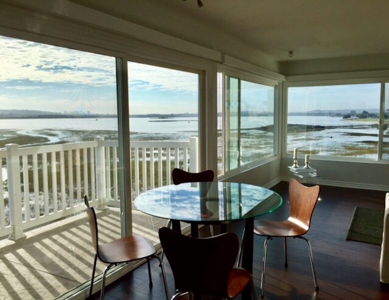 Crown Point Residence- Pacific Beach - San Diego, California