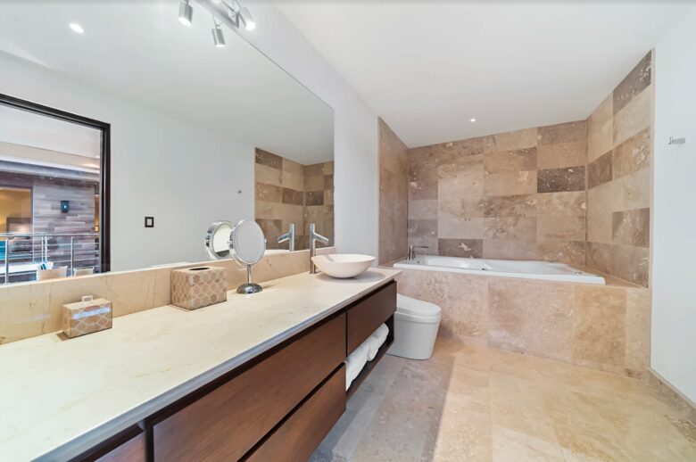 Equity Residences Beachfront Escape - Playa Potrero, Costa Rica