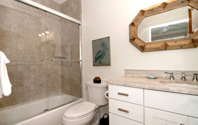 Whit's Inn - Pawleys Island, South Carolina