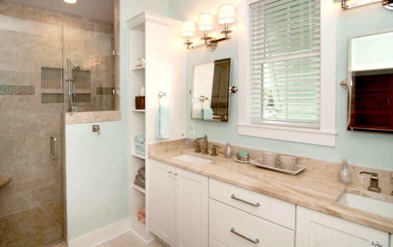 Whit's Inn - Pawleys Island, South Carolina