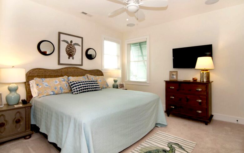 Whit's Inn - Pawleys Island, South Carolina