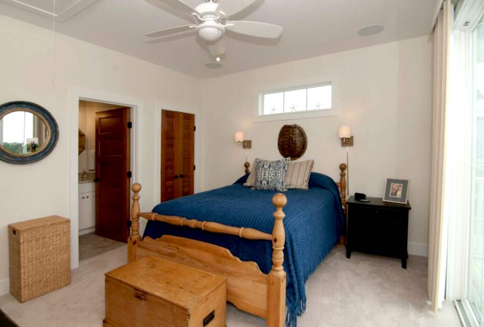 Whit's Inn - Pawleys Island, South Carolina