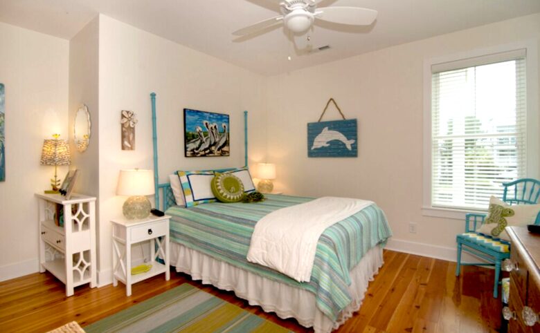 Whit's Inn - Pawleys Island, South Carolina