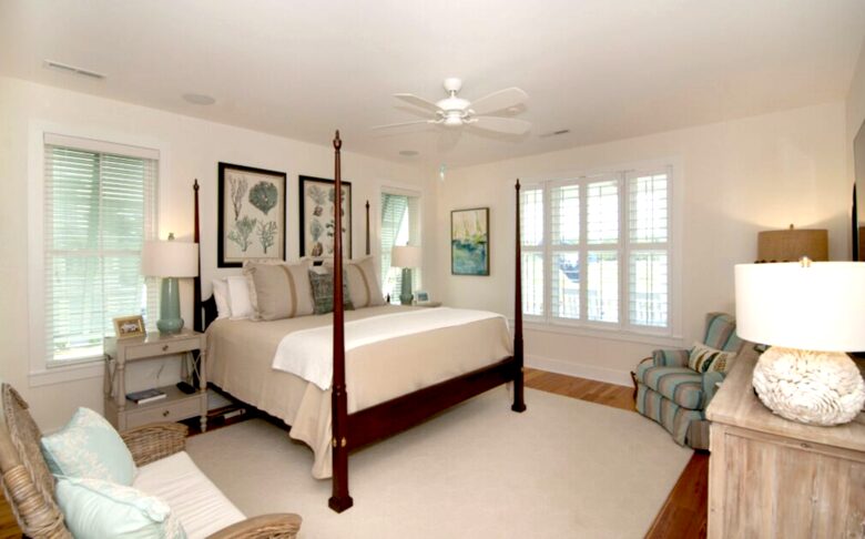 Whit's Inn - Pawleys Island, South Carolina