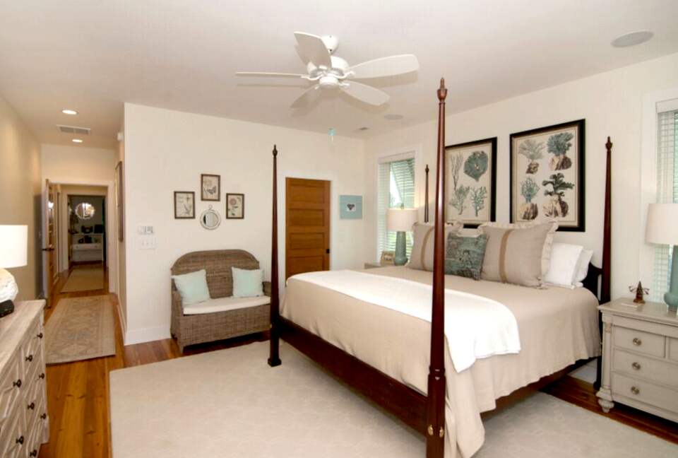 Whit's Inn - Pawleys Island, South Carolina