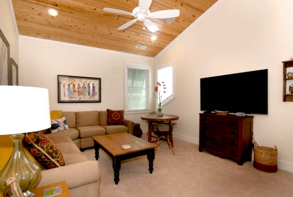 Whit's Inn - Pawleys Island, South Carolina