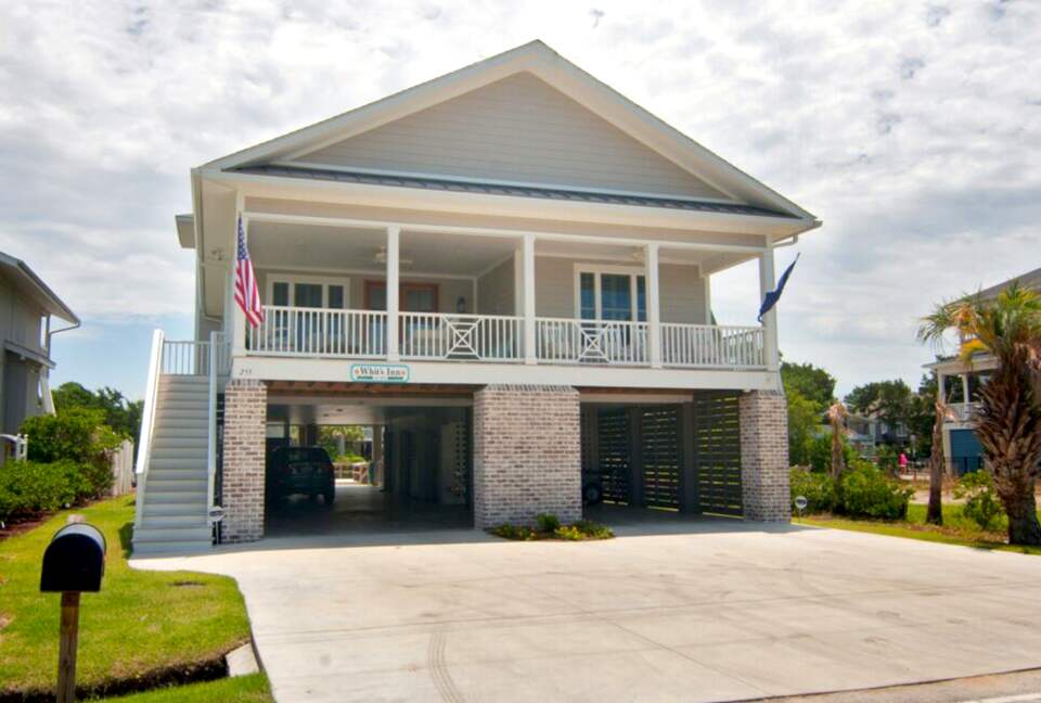 Whit's Inn - Pawleys Island, South Carolina