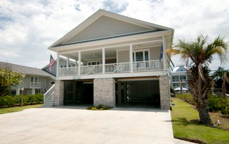 Whit's Inn - Pawleys Island, South Carolina