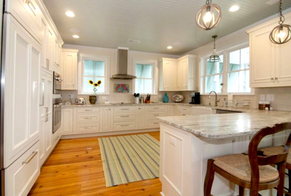 Whit's Inn - Pawleys Island, South Carolina