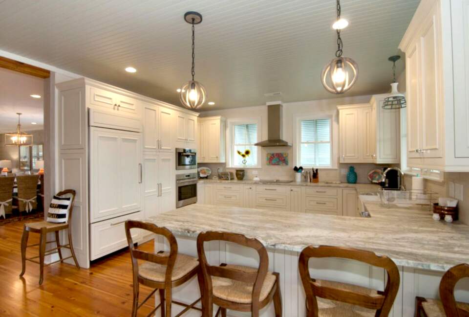 Whit's Inn - Pawleys Island, South Carolina