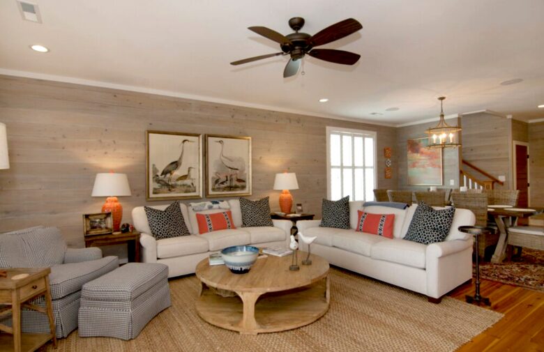 Whit's Inn - Pawleys Island, South Carolina