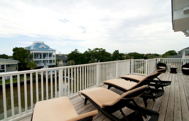 Whit's Inn - Pawleys Island, South Carolina