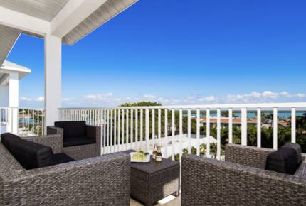 Olde Marco Island Inn Penthouse Soleil - Marco Island, Florida
