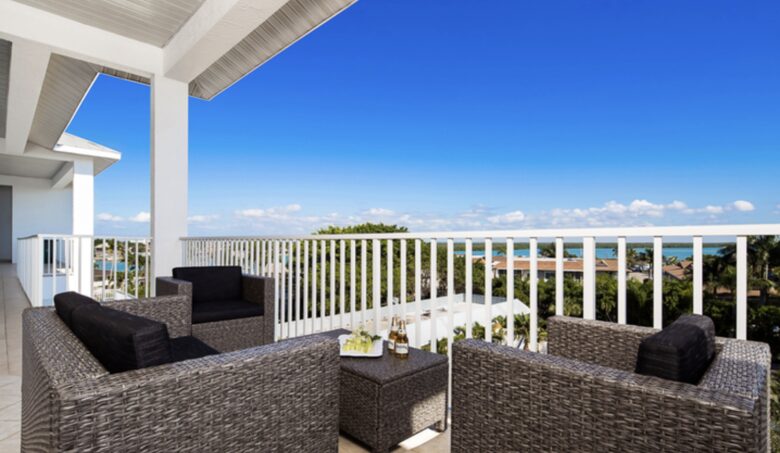 Olde Marco Island Inn Penthouse Soleil - Marco Island, Florida