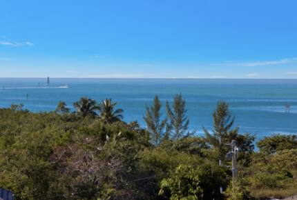 Olde Marco Island Inn Penthouse Soleil - Marco Island, Florida