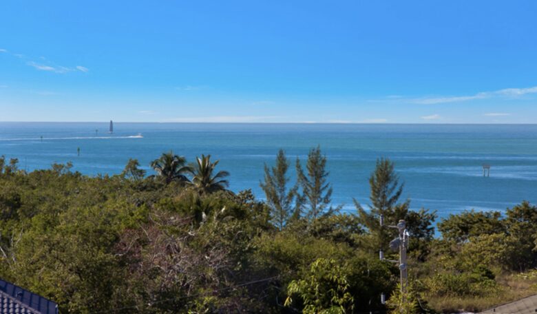 Olde Marco Island Inn Penthouse Soleil - Marco Island, Florida