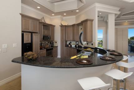 Olde Marco Island Inn Penthouse Soleil - Marco Island, Florida