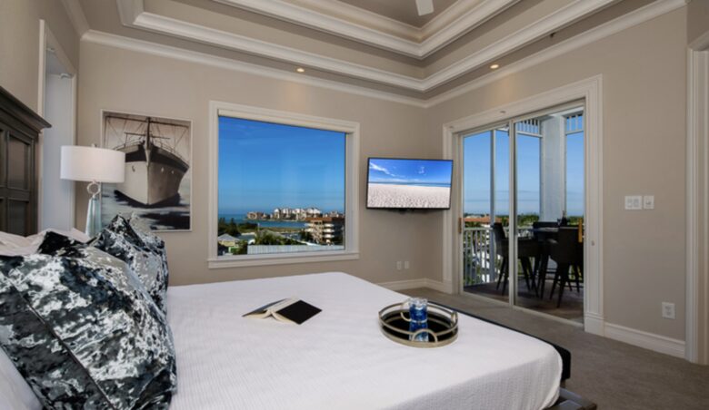 Olde Marco Island Inn Penthouse Soleil - Marco Island, Florida