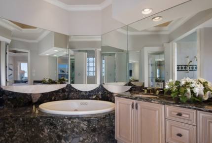 Olde Marco Island Inn Penthouse Soleil - Marco Island, Florida