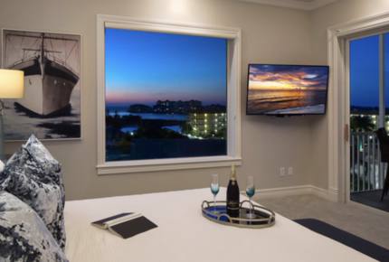 Olde Marco Island Inn Penthouse Soleil - Marco Island, Florida