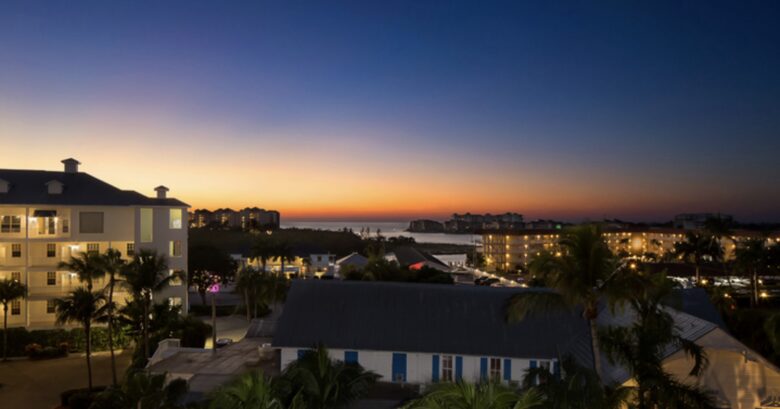 Olde Marco Island Inn Penthouse Soleil - Marco Island, Florida