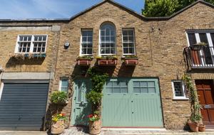 Beautiful Mews House Near Hyde Park - LONDON, United Kingdom