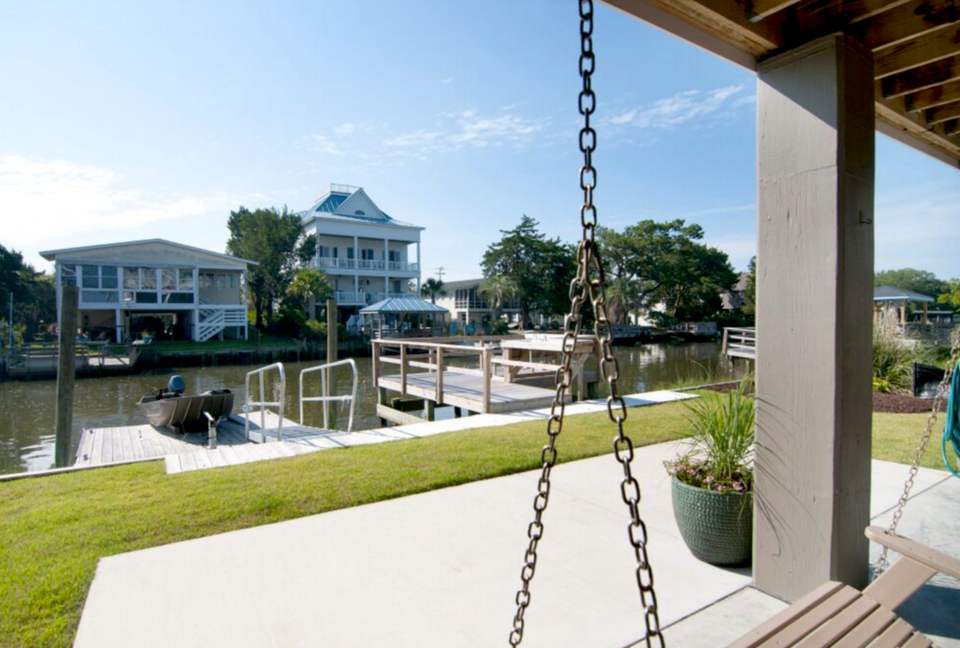 Whit's Inn - Pawleys Island, South Carolina