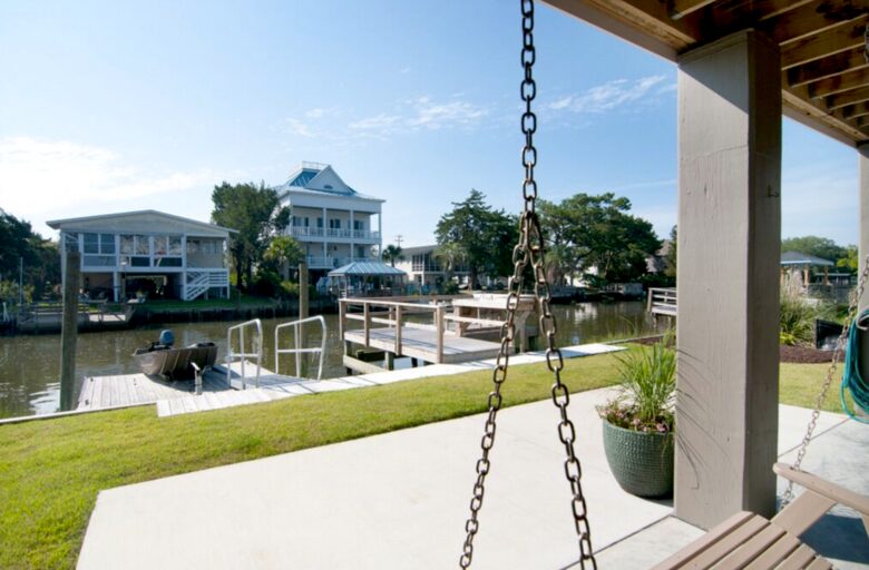 Whit's Inn - Pawleys Island, South Carolina