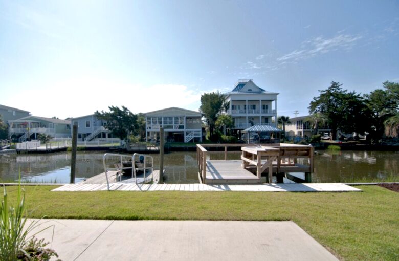 Whit's Inn - Pawleys Island, South Carolina