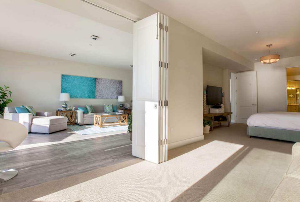 The Seahorse Oceanfront Villa - Oceanside, California