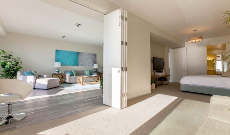 The Seahorse Oceanfront Villa - Oceanside, California