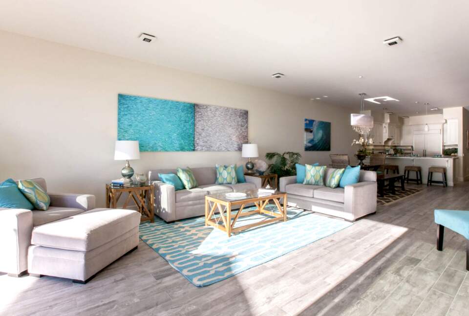 The Seahorse Oceanfront Villa - Oceanside, California