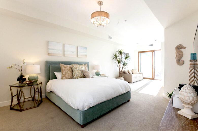 The Seahorse Oceanfront Villa - Oceanside, California