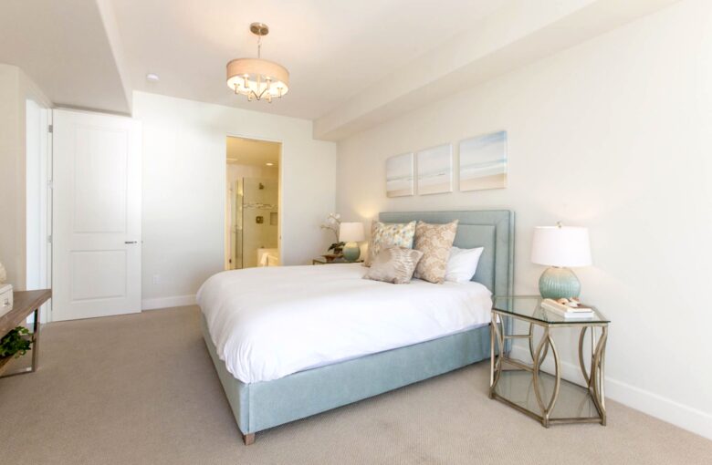 The Seahorse Oceanfront Villa - Oceanside, California