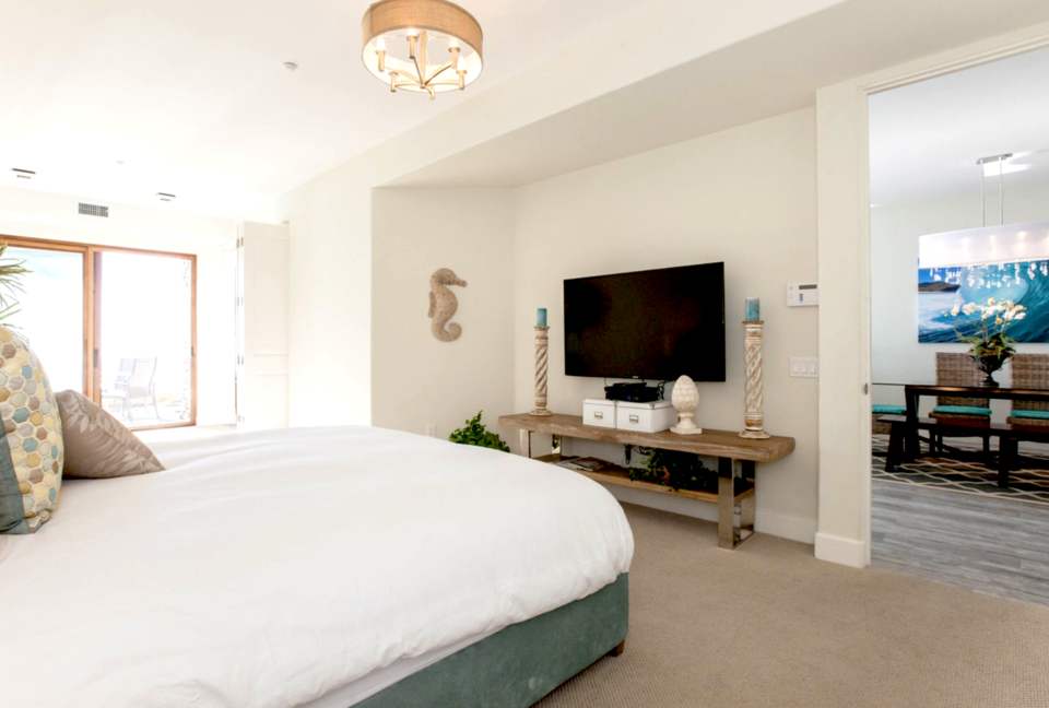 The Seahorse Oceanfront Villa - Oceanside, California