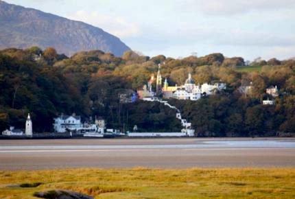 Historic Welsh Coastal Flat - Portmeirion, United Kingdom