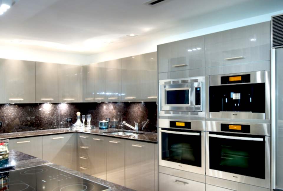 Chic Carillon Miami Beach Townhome - Miami Beach, Florida