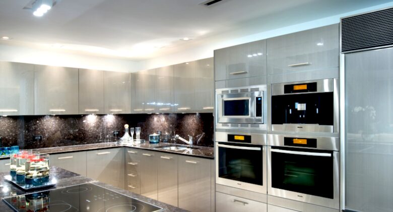 Chic Carillon Miami Beach Townhome - Miami Beach, Florida