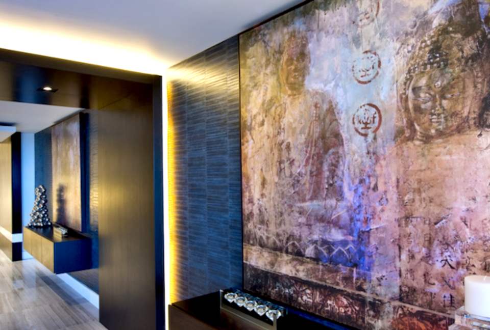 Chic Carillon Miami Beach Townhome - Miami Beach, Florida