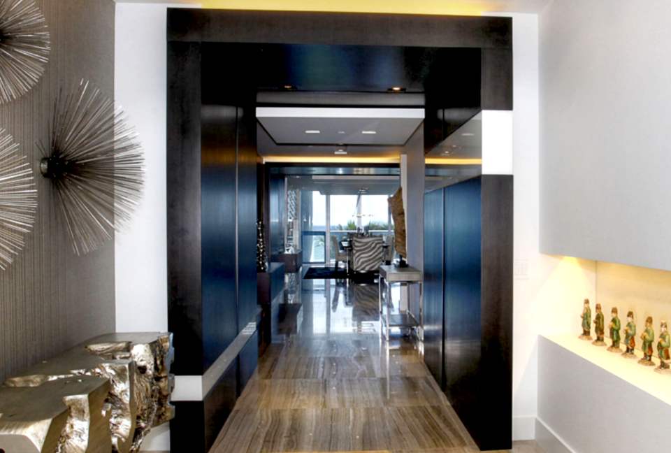 Chic Carillon Miami Beach Townhome - Miami Beach, Florida