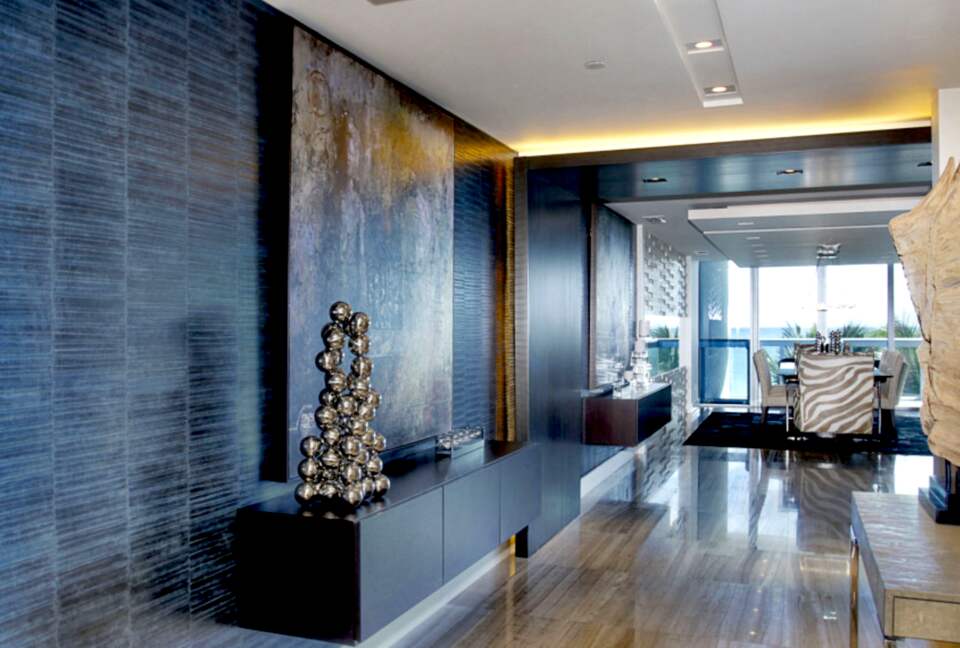 Chic Carillon Miami Beach Townhome - Miami Beach, Florida