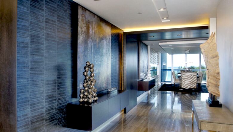 Chic Carillon Miami Beach Townhome - Miami Beach, Florida